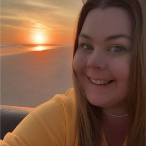 Meet your Posher, Ash